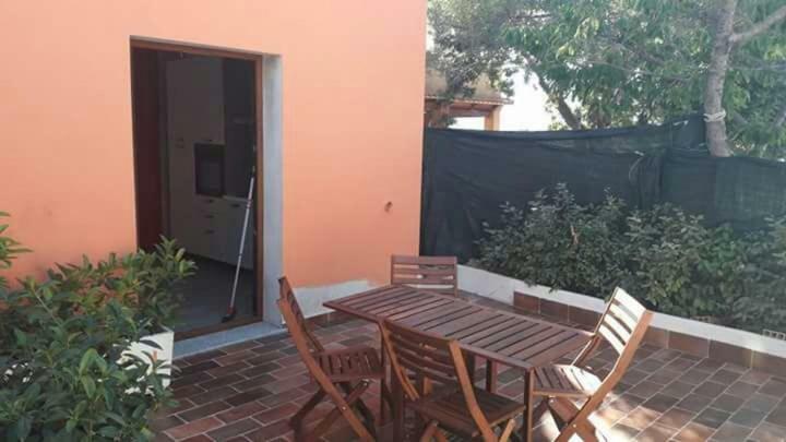 Residenza Vacanze Ξενοδοχείο Tanaunella Εξωτερικό φωτογραφία